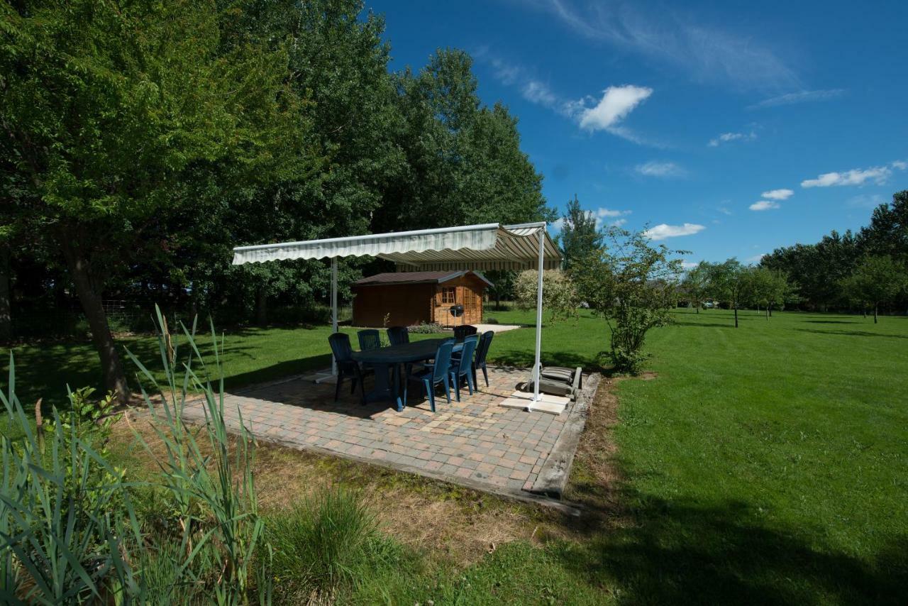 Gite Des Peupliers Girondelle Exteriér fotografie